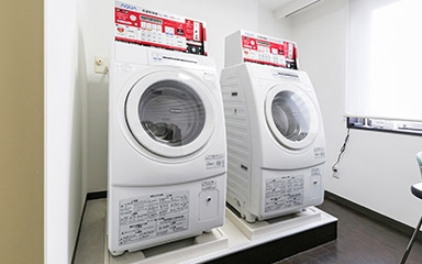 Coin-operated laundry