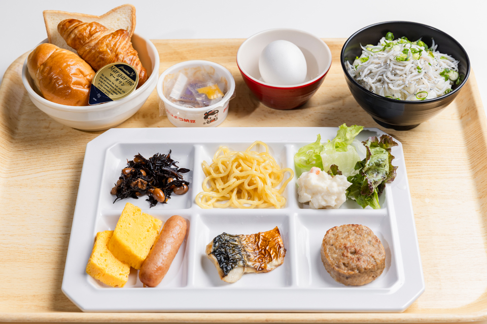 朝食