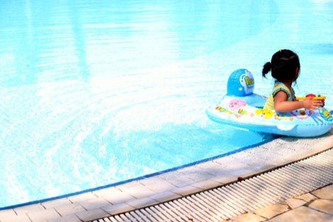 夏におすすめ！横浜にある屋外プールのご紹介