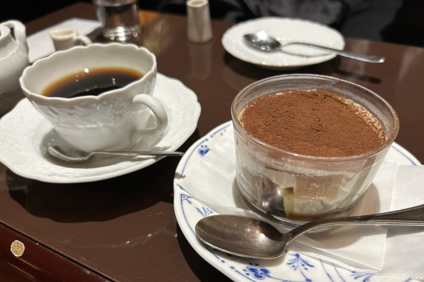 トロワバグティラミス