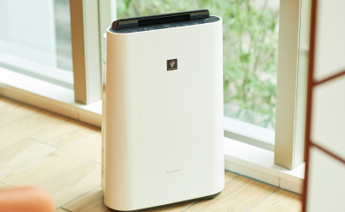 All guest rooms are equipped with air purifier with humidifying function.
