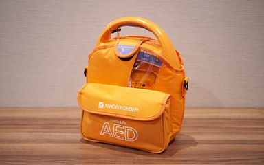 AED(자동 심장 충격기) 
