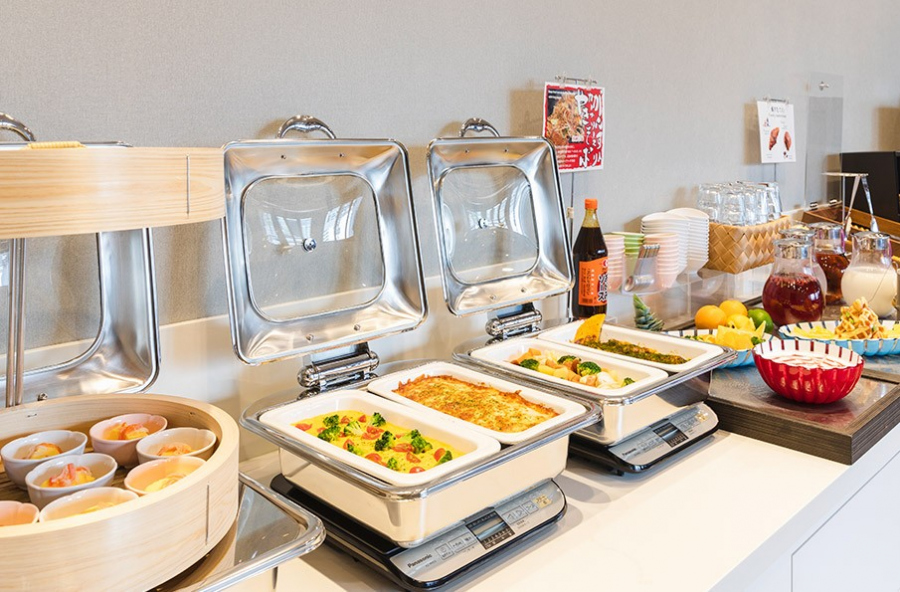 朝食は広島ソウルフードを取り入れた和洋食のビュッフェ形式にてご提供しております。