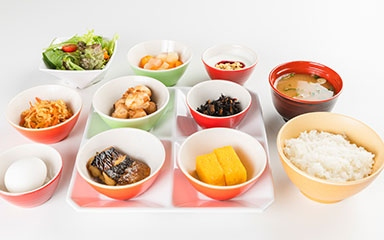 Example of serving (Japanese food)