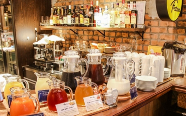 self-service drink area in a restaurant (incl. soft drinks, coffee, tea, etc.)
