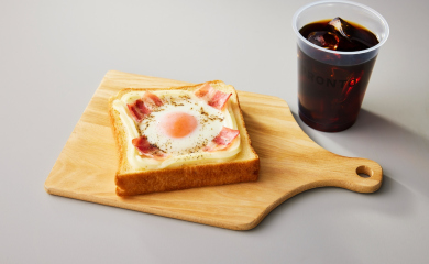 早餐面包 +下列饮料