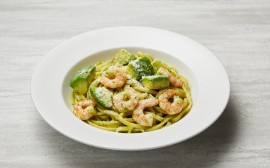 Basil Sauce with Shrimps and Avocado