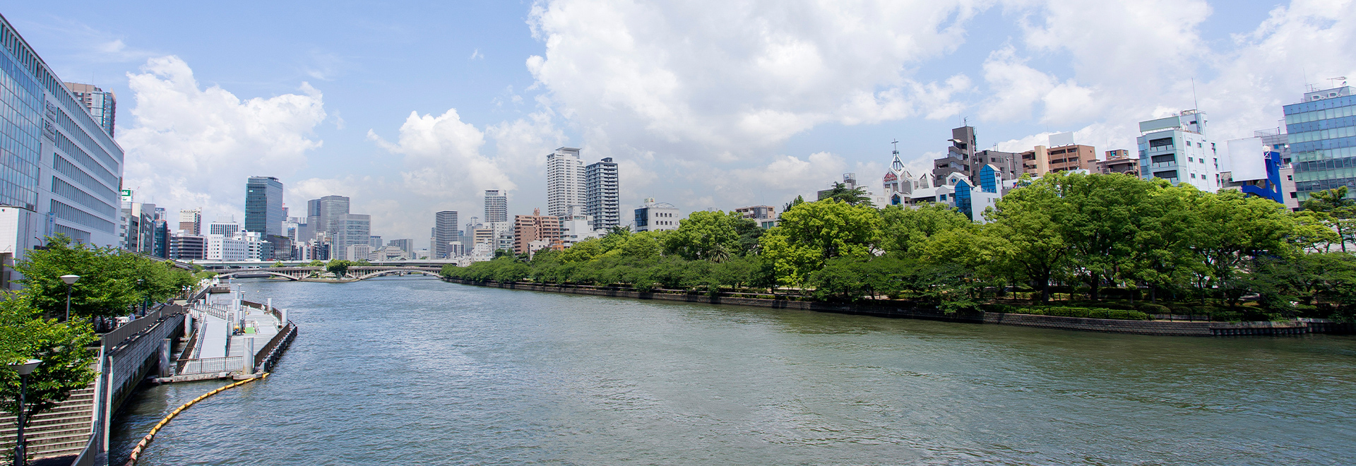 淀屋橋站步行1分鐘，大阪市內的觀光便利的地點