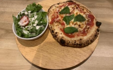 ピザ（マルゲリータorバジルピザ）+ポップオーバー+サラダ+スープ+ドリンク