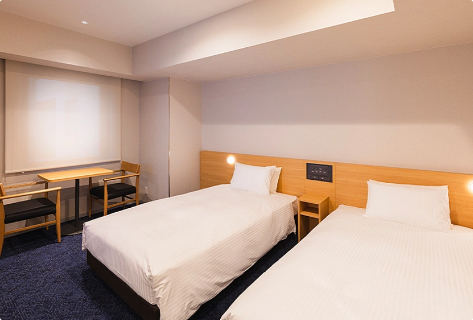 ユニバーサルツイン