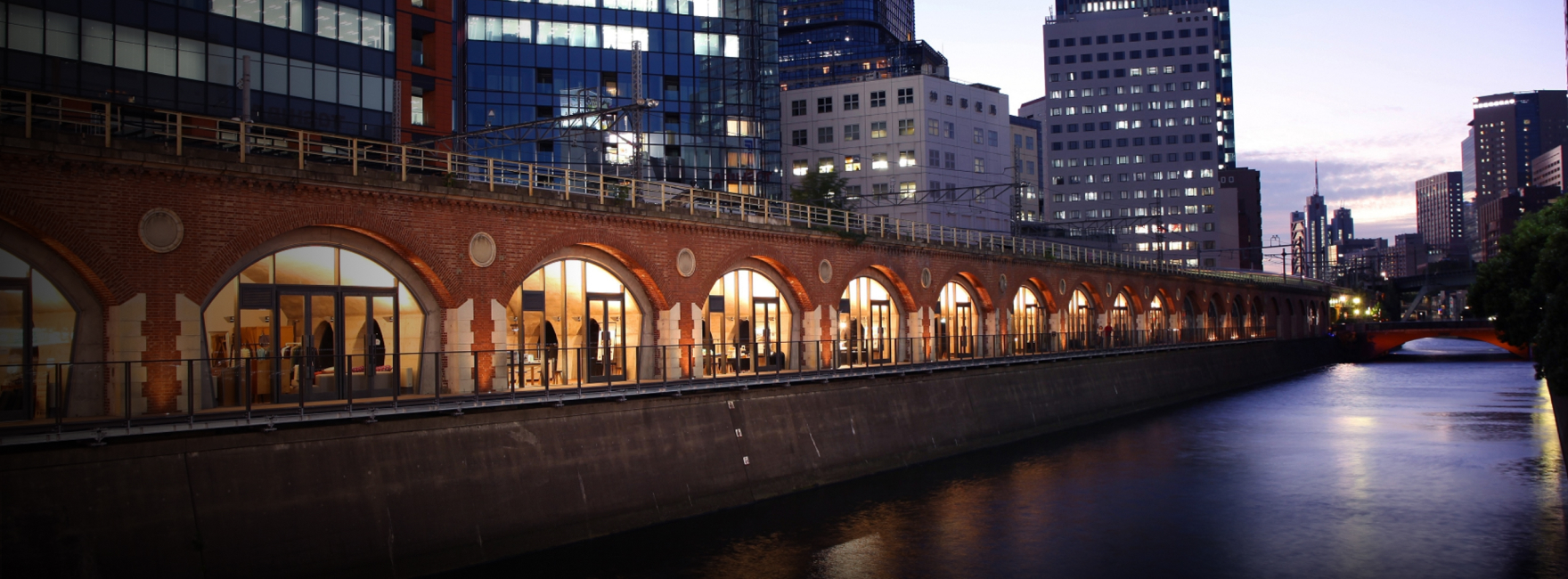神田駅南口より徒歩4分