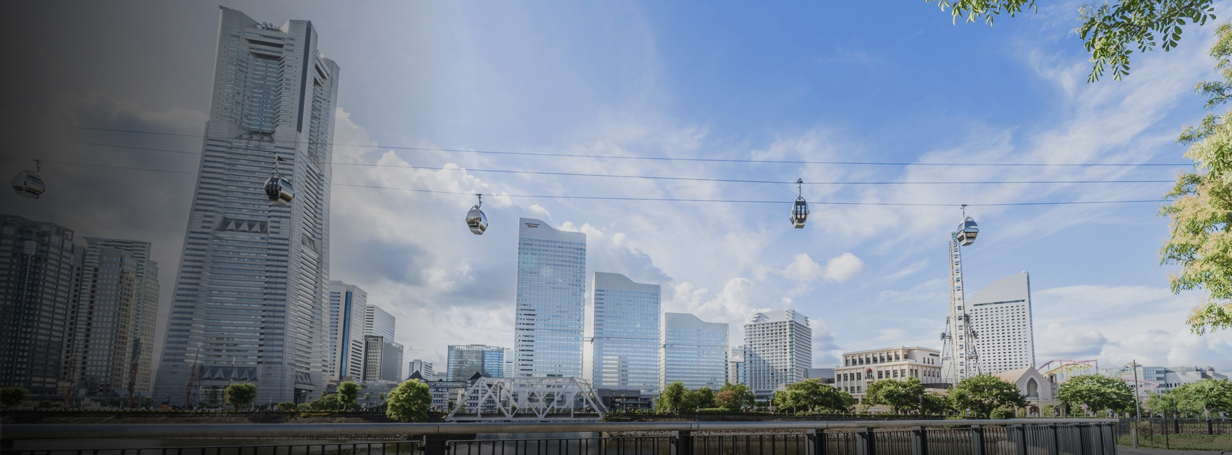 みなとみらい線 馬車道駅3番出口より徒歩1分<br>JR桜木町駅南改札 / 横浜市営地下鉄関内駅より徒歩8分