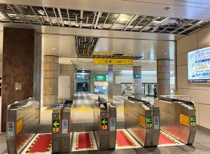 御堂筋線 心斎橋駅 2番出口から出ます。