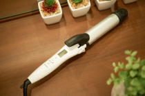 画像:ヘアアイロン