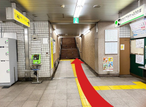 階段を上ります。