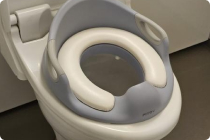 画像：子ども用便座