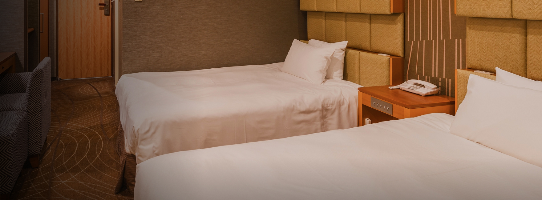 『最上の眠り』をお約束するシモンズ社製ベッドを導入