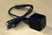 画像：携帯充電器