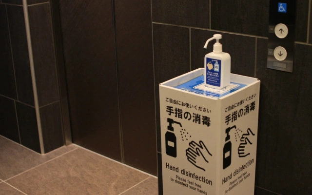 各箇所への消毒液設置（画像はイメージです）