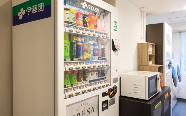 自動販売機（本館4階）