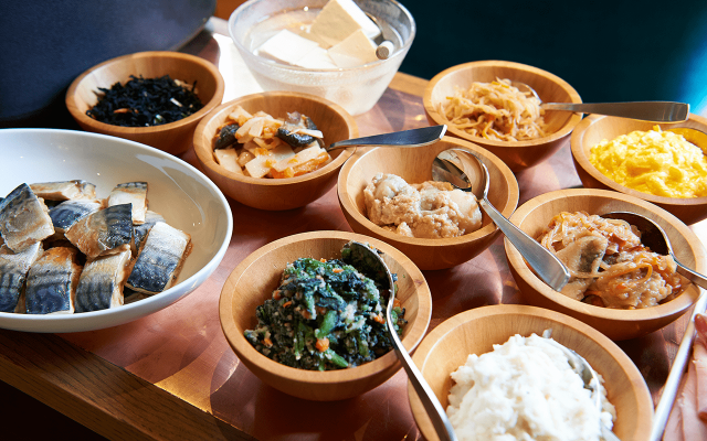 朝食