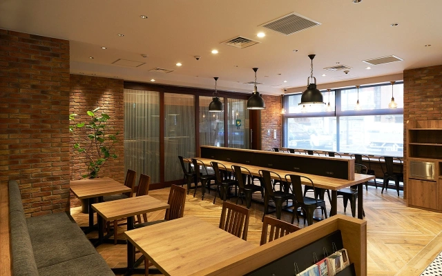 朝食会場（1階 PRONT）