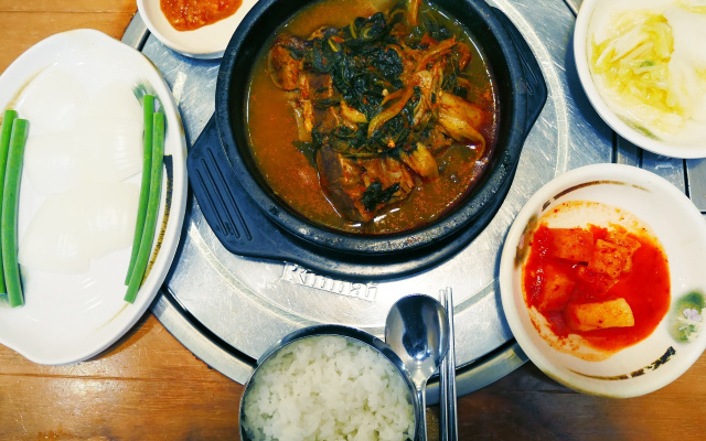 選べる食堂(シンドングンカムジャタン)