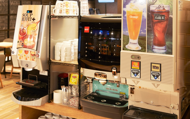 ドリンクバー　食後のコーヒーはいかがでしょうか。