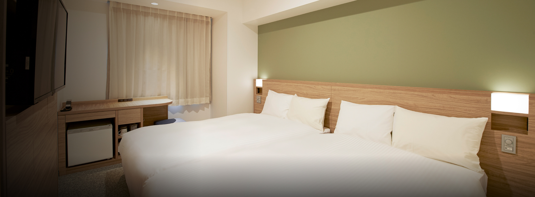 ダブルルームやツインルームなど、 多様な客室をご用意