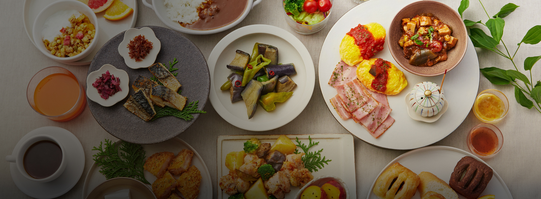 朝食はバランスの取れた和食・洋食のビュッフェをご用意