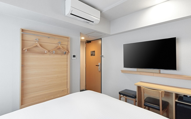 コンフォートダブル（デスク付）