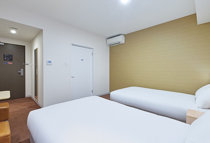 ユニバーサルツイン