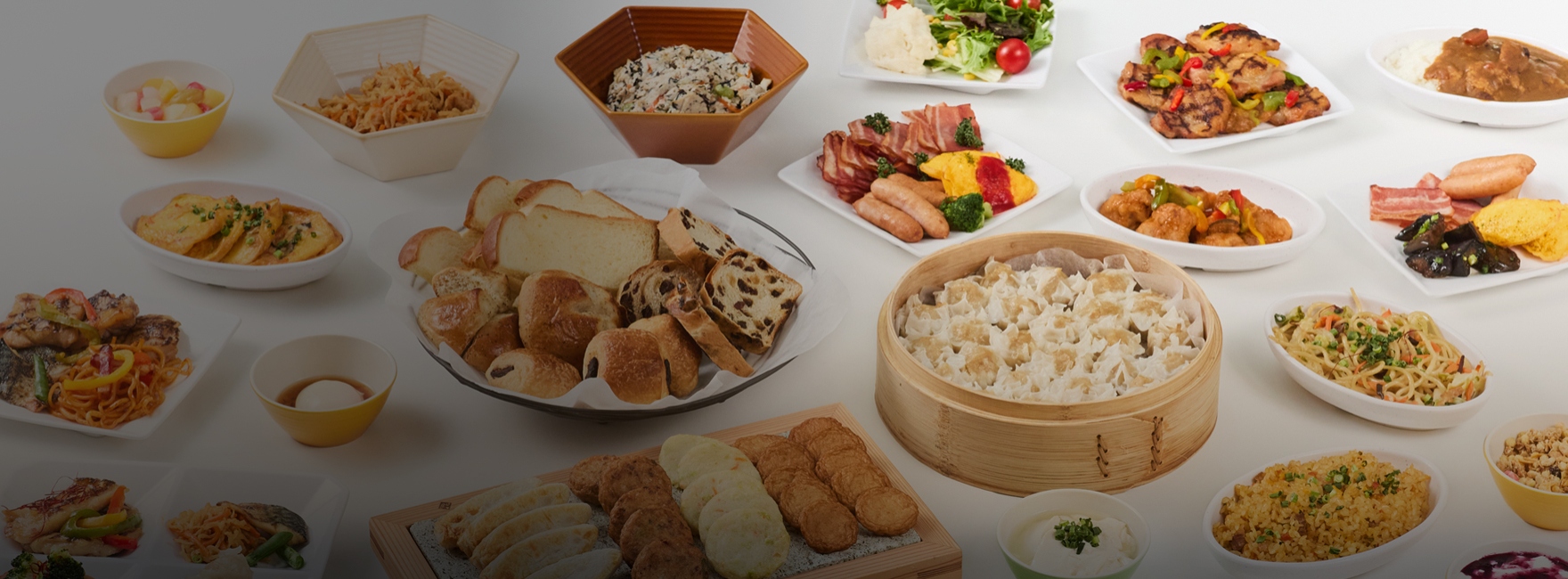 和食も洋食も、選ぶのが楽しくなるメニュー豊富な朝食ビュッフェ。