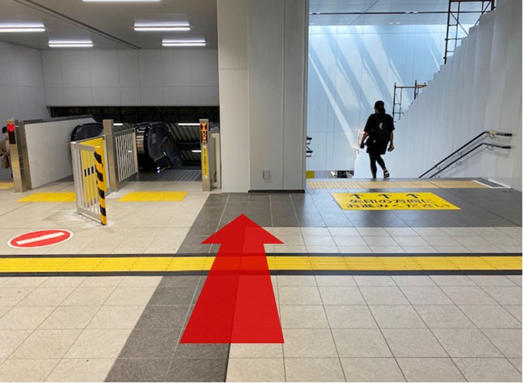 Right: Staircase (for going down) Left: Escalator