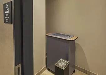 喫煙ブース