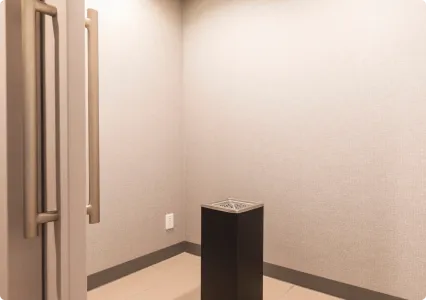 喫煙ブース