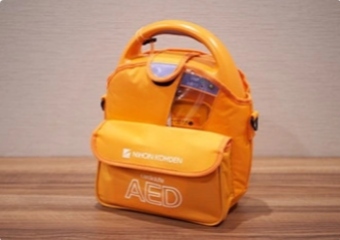 AED（自動体外除細動器）