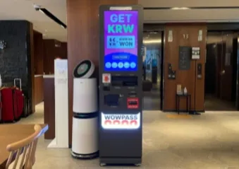 外貨両替機（WOWPASS機械）