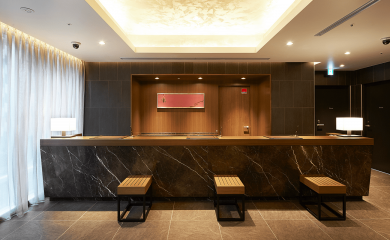 24-hour front desk (2nd floor)