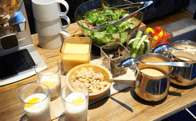 BREAKFAST