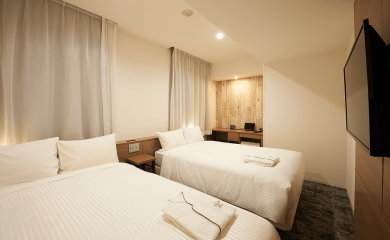 트윈 (Twin Room)