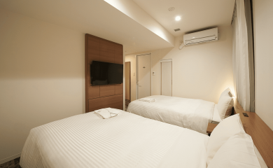 트윈 (Twin Room)