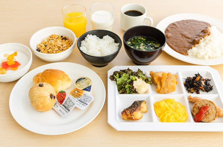 ~横浜Diningで朝食を~ 朝食にはフレッサインの和洋食日替わりビュッフェをお楽しみ頂けます。※画像はイメージです。