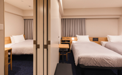 連通房 (Connecting Room)