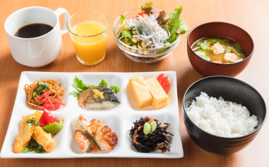 음식 플레이팅 예시(일식)
