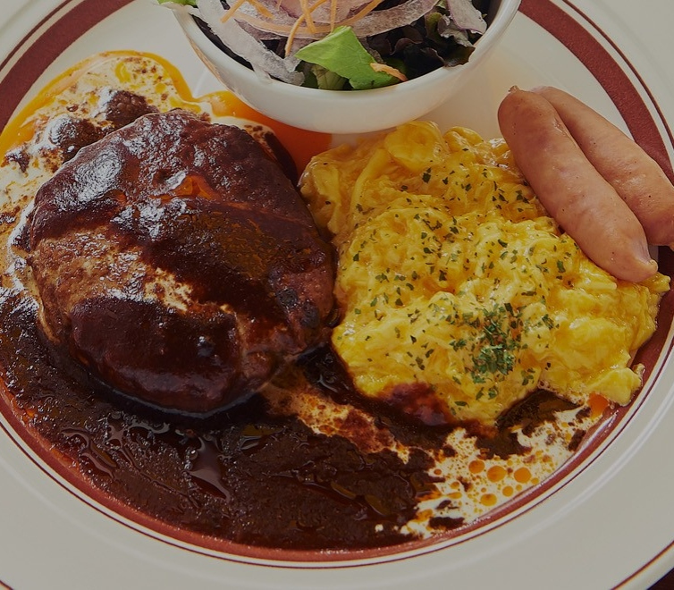 朝食はレストラン「カサブランカ 神田店」にてご提供