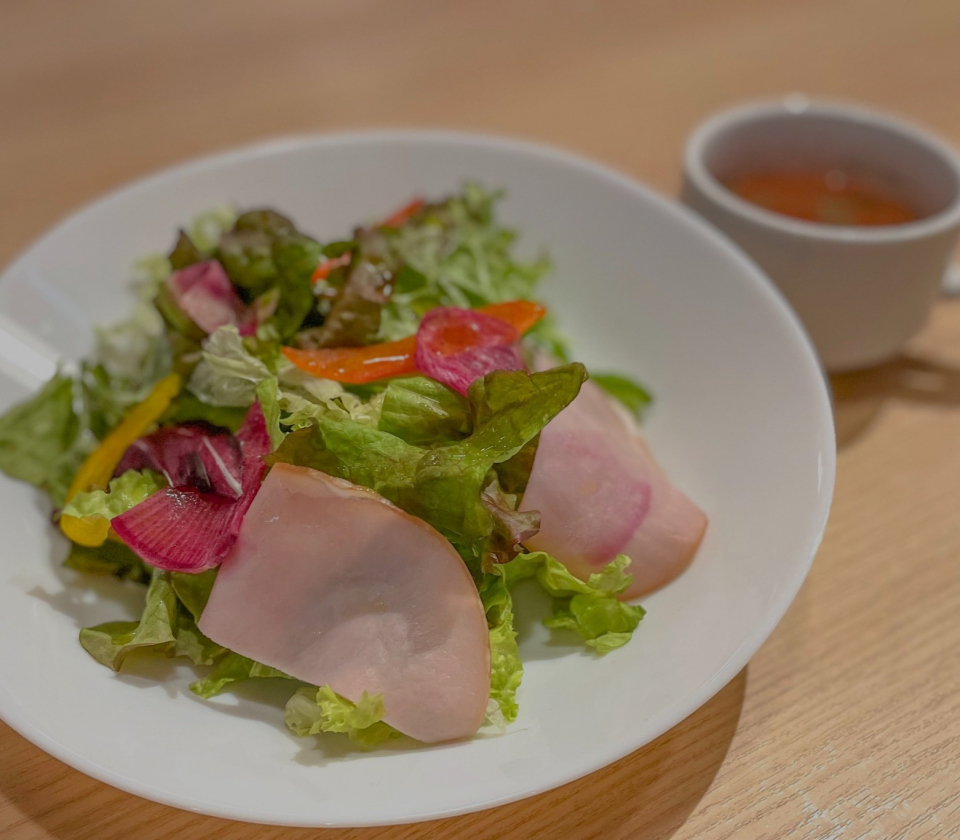 意大利餐廳Granduca位於飯店1樓，提供豐富多彩的意大利風格自助餐