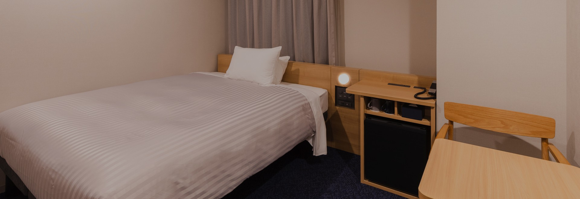 All rooms in our hotel have beds made by Serta, which boasts top-class performance in the U.S.