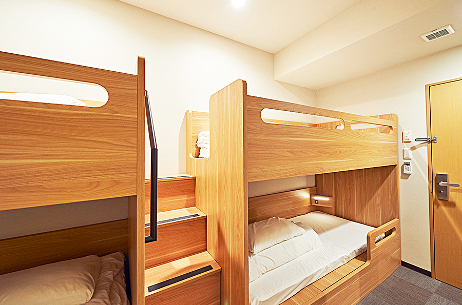 Fourth (2 Bunk beds)