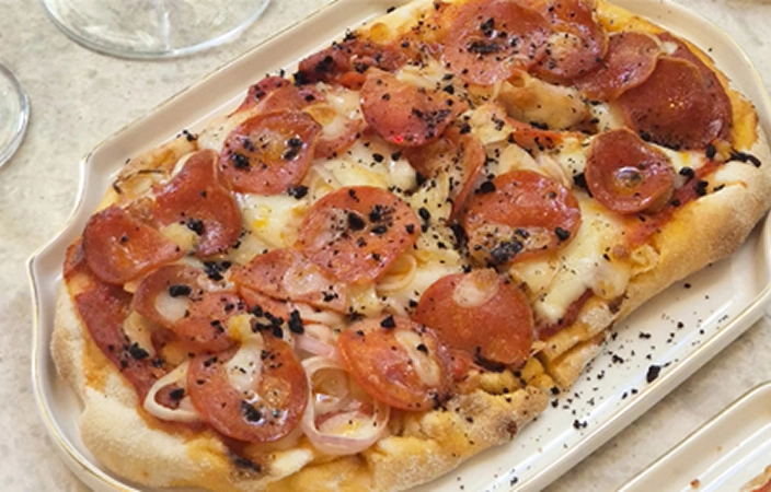 ホット・ペパロニ・ピンサ